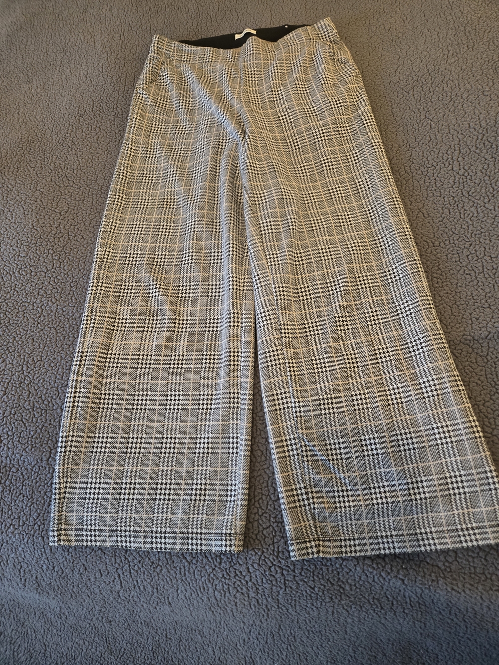 Max Studio Black and Cream  Plaid Wide Leg Pants